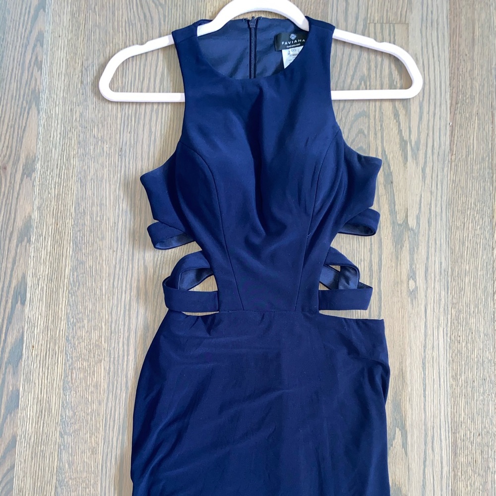 Faviana dress